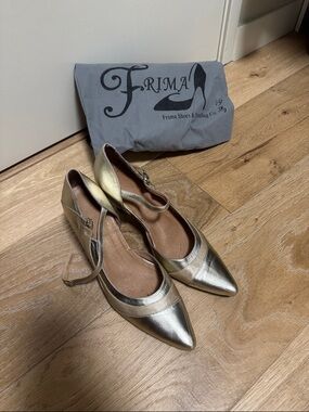 Metallic Gold Pointed Mary Jane Heels